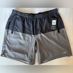 NWT RVCA Men's Yogger Stretch Elastic Waist Shorts 17"